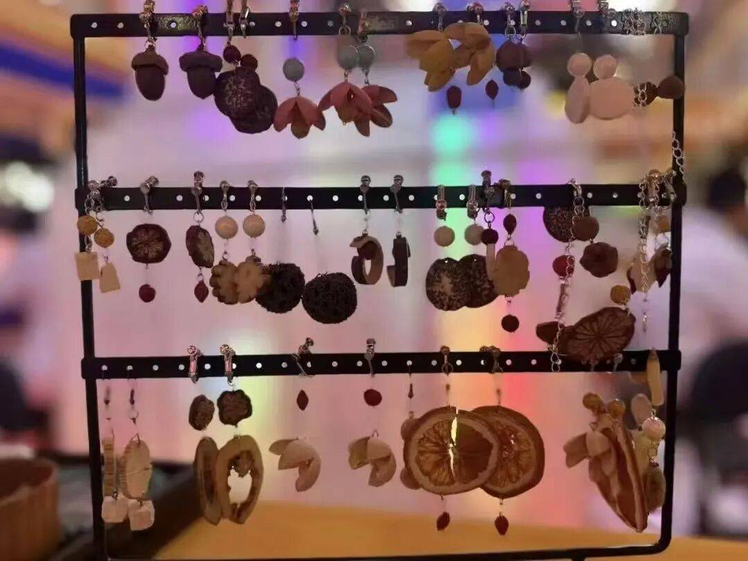 ｜中医药文化集市受市民和游客欢迎开元棋牌逛市集、学养生、传经典(图2)